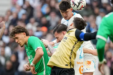 Mercato - ASSE : 23 M€ jetés par les fenêtres, Kilmer Sports pointé du doigt après la déroute contre l’OM