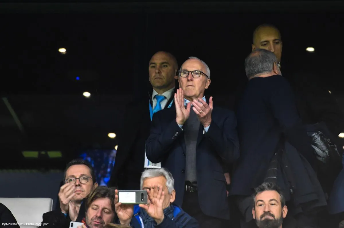 Frank McCourt, OM