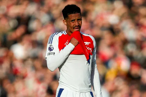 Mercato Arsenal : un duel à plus de 70 M€ avec le Barça pour le successeur de Saliba ?