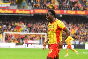 Mercato Lens : “il ne fera pas long feu ici”, Samson Baidoo la prochaine vente XXL du RCL ?