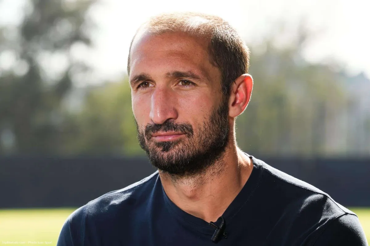 Chiellini cite le nom du meilleur défenseur de sa génération