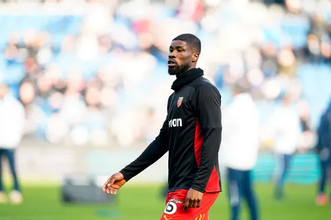 Mercato - Lens : Kevin Danso écarté en vue d’un transfert !