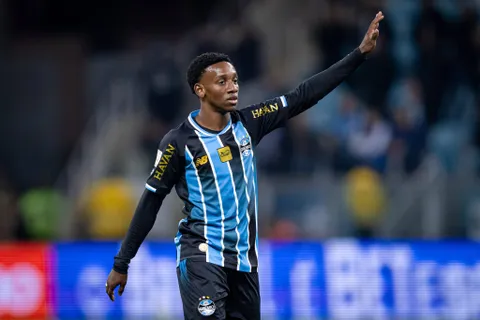 Mercato – “L’héritier de Ronaldinho”, Gabriel Mec, arrive en Europe… mais pas au PSG