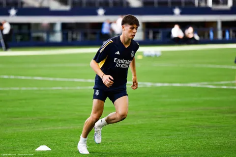 Mercato - Real Madrid : déjà 4 offres pour Güler