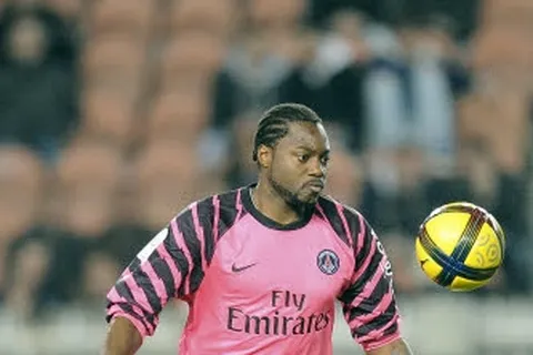 Edel aimerait bien rejouer en France !