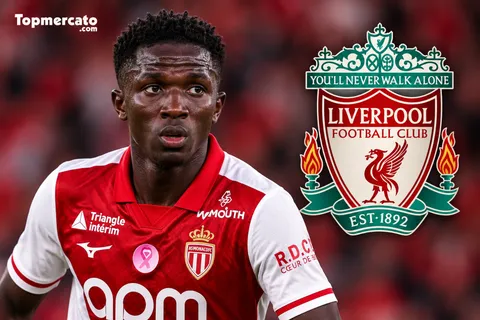 Mercato Liverpool : un premier mouvement pour Lamine Camara, Monaco freine déjà le dossier