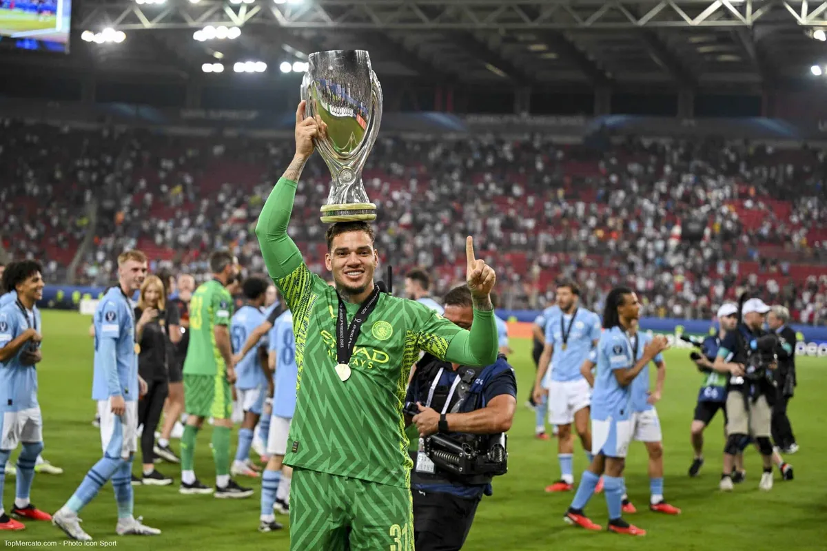 Manchester City : un ancien de L1 à Al-Ittihad à la place d’Ederson ?