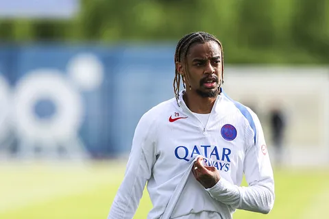 Mercato PSG : déjà un retournement de situation dans le dossier Bradley Barcola ?