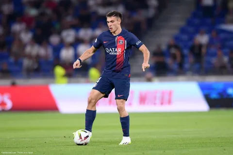 PSG : Ugarte lance le Classique