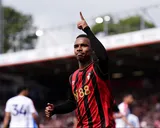 Mercato – Le PSG devancé par une offre à 100 M€ pour Eli Junior Kroupi ?