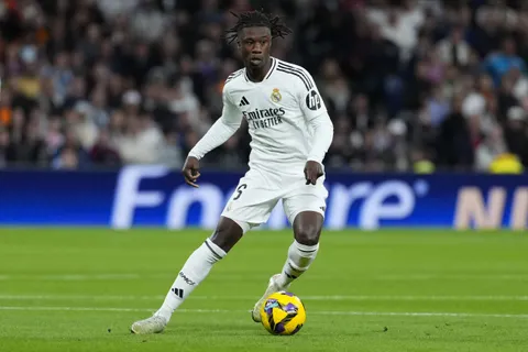 Mercato Real Madrid : en plus de Chelsea, 2 autres cadors sur Camavinga