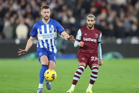 Mercato - West Ham : l’OL et l’OM sont prévenus pour Benrahma !
