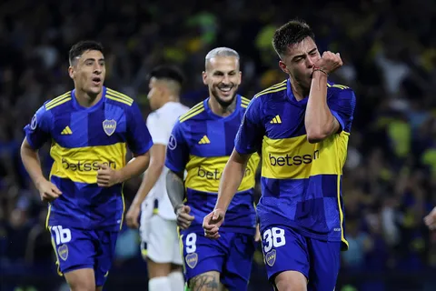 Mercato - OM : l’arrivée d’Aaron Anselmino pourrait capoter