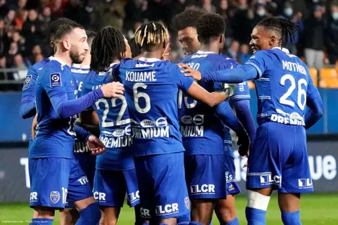 Ligue 1 : les supporters de Troyes pris pour cible à Nice