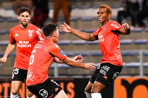 Mercato - Lorient : Laurienté en route pour la Serie A