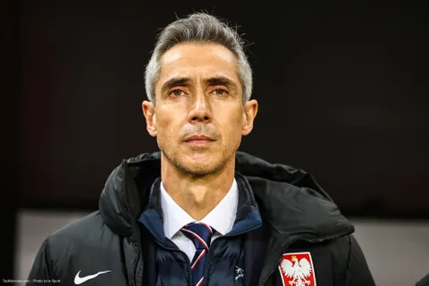 Pologne : la Fédération s’emporte contre Paulo Sousa