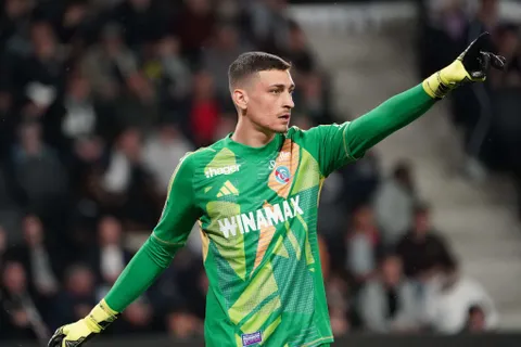 Mercato Strasbourg : un prétendant du Top 4 de la Ligue 1 pour Petrovic