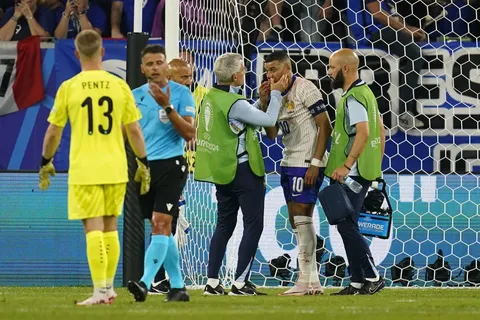 La 1ère réaction de Mbappé tombe !