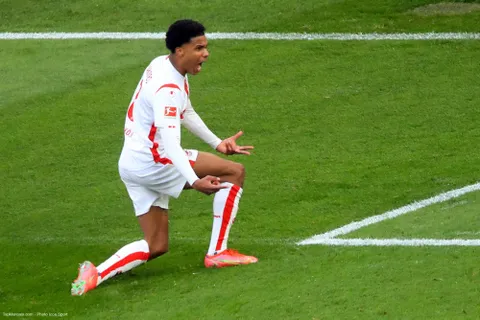 Officiel Mercato - Monaco : Ismail Jakobs a signé jusqu’en 2026