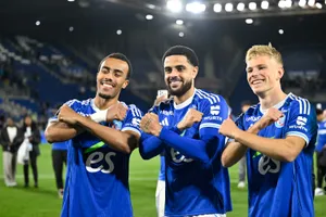 Mercato – Strasbourg tranche sur un taulier défensif, un favori au départ valorisé 40 M€