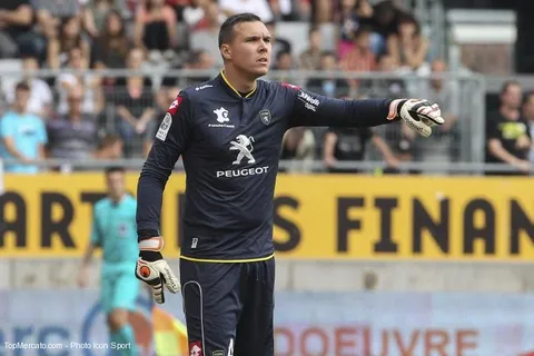 Pelé en passe d’épauler Mandanda à l’OM ?