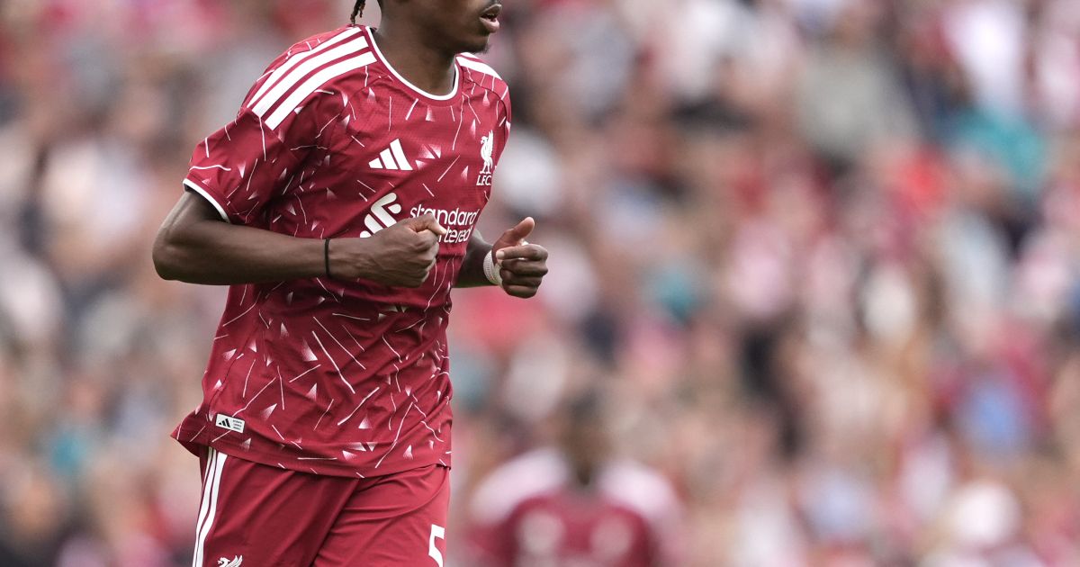 “Un Konaté en version améliorée” : Jérémy Jacquet fait déjà l’unanimité à Liverpool