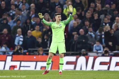Chelsea : Kepa répond à la polémique avec Sarri