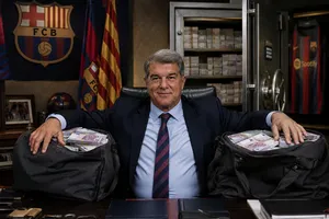 Mercato Barça : Anthony Gordon, Julian Alvarez… D’où sortent les 180 M€ des Blaugrana qu’on disait sans le sou ?