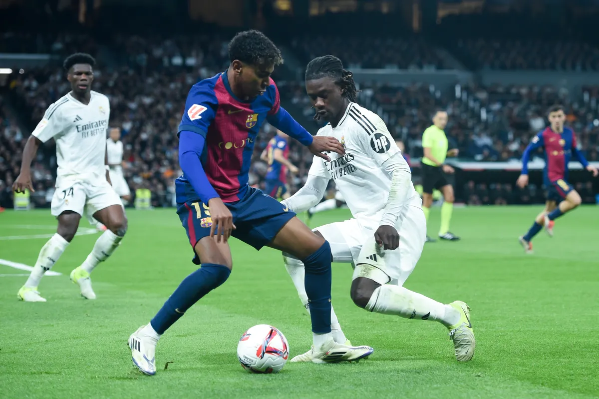 Lamine Yamal Eduardo Camavinga FC Barcelone Real Madrid