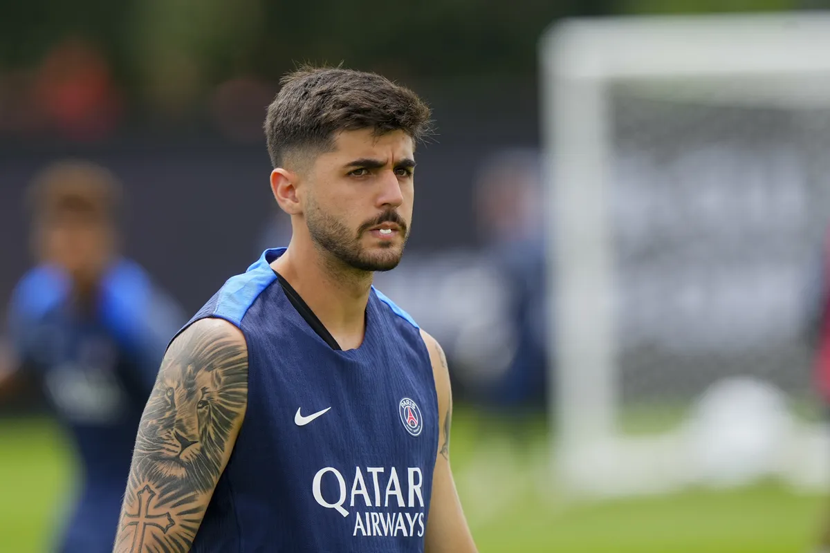 Lucas Beraldo, PSG