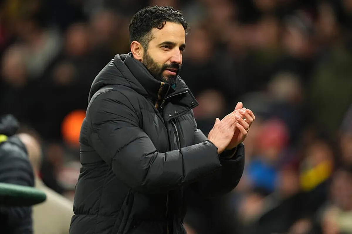 Mercato Manchester United : duel avec Arsenal pour un Brésilien, un crack de 19 ans ciblé… Les 3 dossiers brûlants à 171 M€ des Red Devils