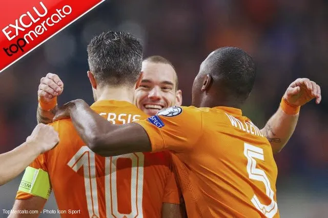 Sortie des vestiaires avec… Wesley Sneijder