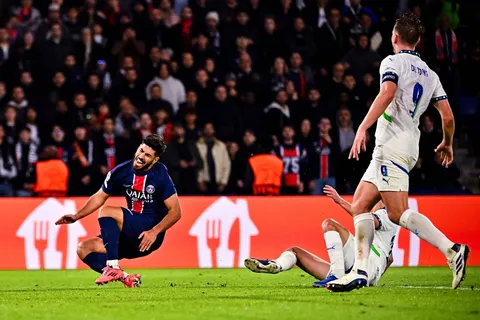 PSG-PSV : “il y a un complot contre nous”, Bertrand Latour dépité pour le penalty