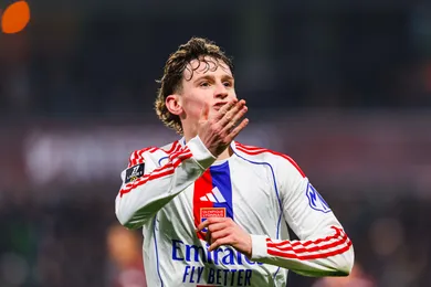 Mercato – 7 clubs de Premier League frappent à la porte pour Tyler Morton, l’OL dévoile son prix