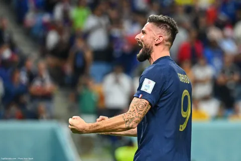 Equipe de France : le “décrié” Giroud félicité après son record