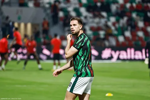 “Ce n’était pas une décision facile”, Henderson justifie son départ précipité