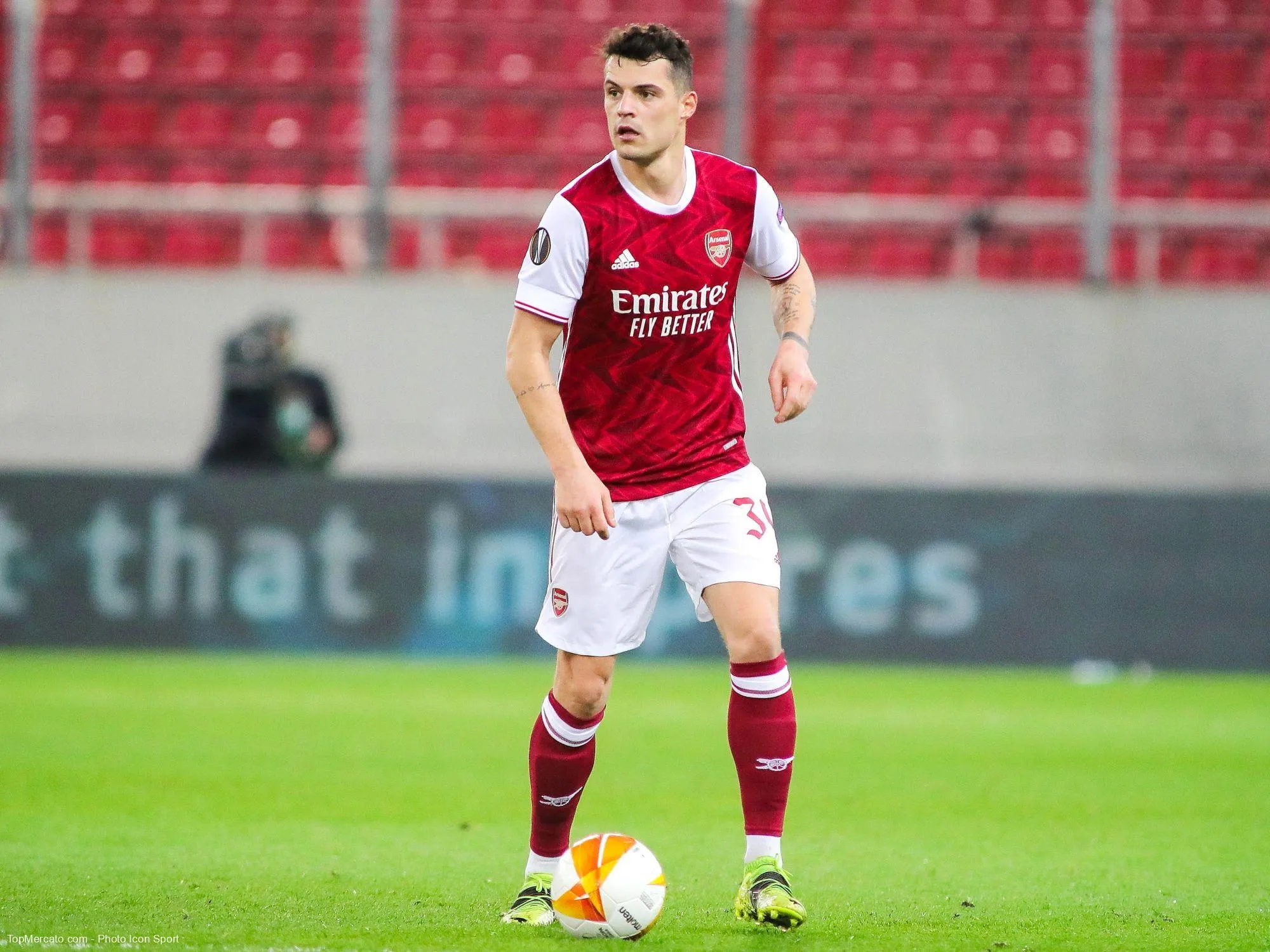 Granit Xhaka, Arsenal