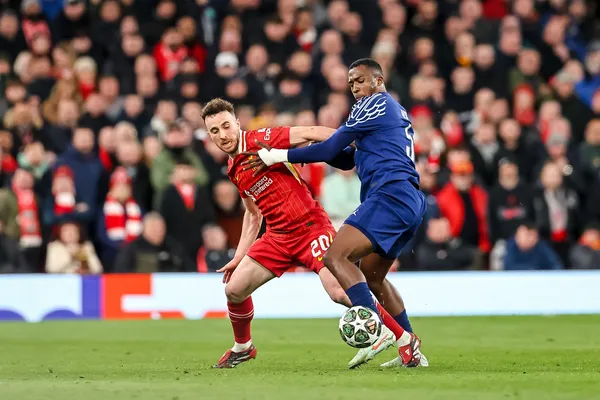 Willian Pacho Diogo Jota PSG Liverpool