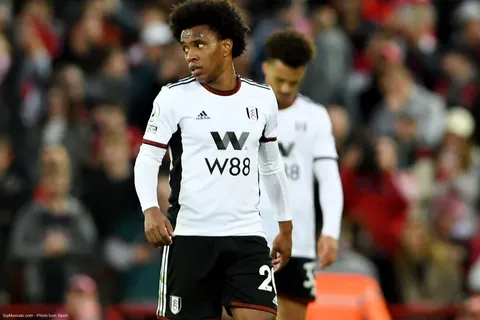 Willian parle de la Premier League, de son départ des Corinthians et de son avenir : “Le Brésil, plus jamais !”