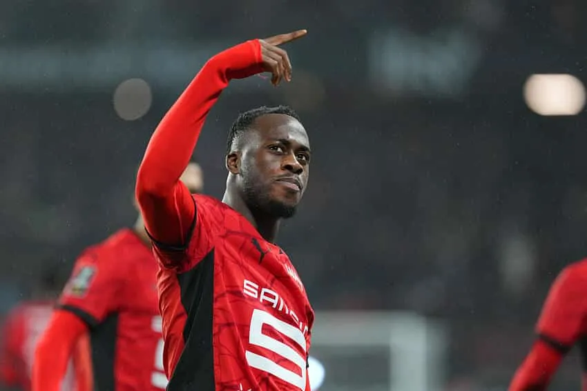 Arnaud Kalimuendo, Stade Rennais