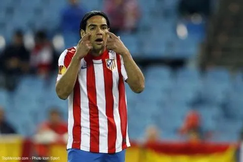 Real Madrid : une offre phénoménale pour Falcao ?