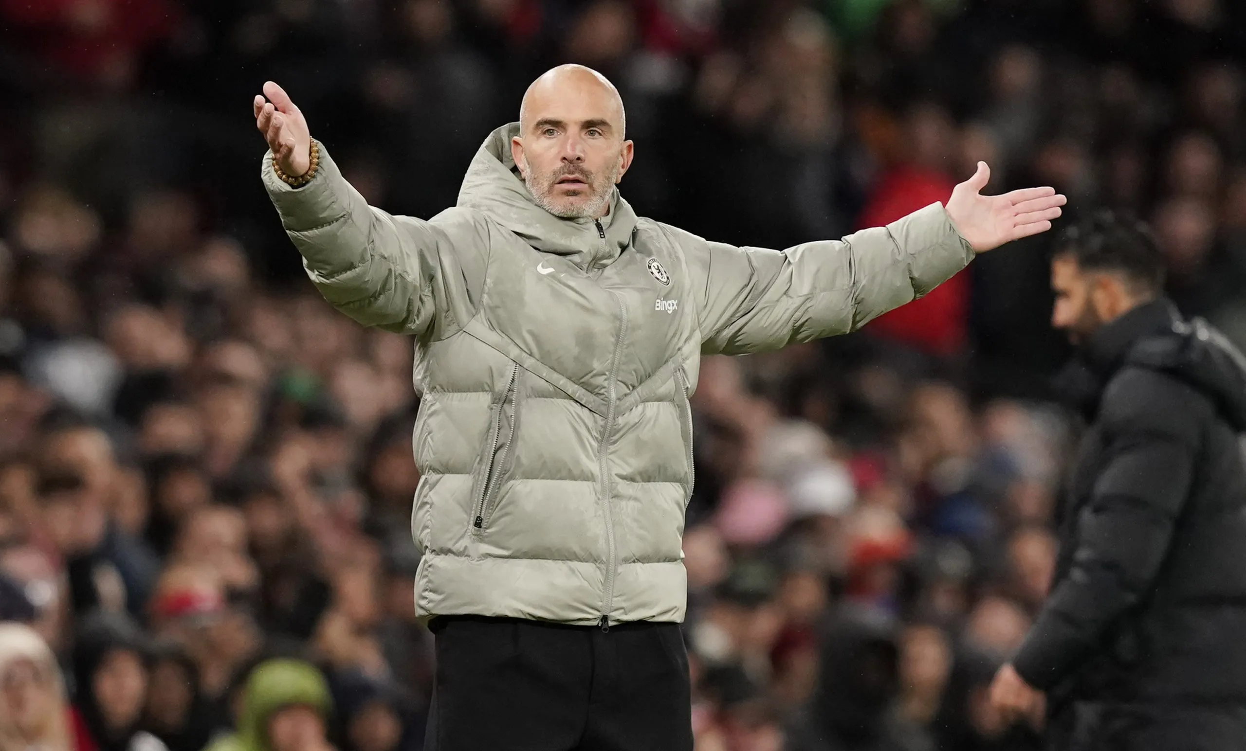 Mercato Chelsea : Enzo Maresca est-il en phase avec la stratégie de transfert de jeunes joueurs de 20 ans ?