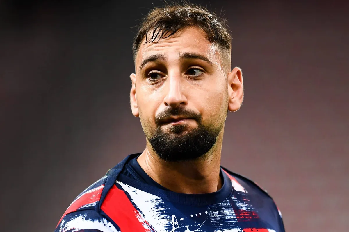 La raison qui fait hésiter le PSG pour prolonger Gianluigi Donnarumma