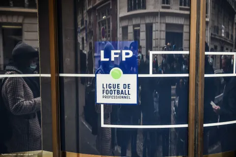 Officiel LFP : des discussions avec CVC pour la société commerciale