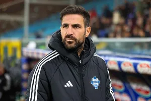Mercato ASSE : le capitaine de Fabregas rêve des Verts !