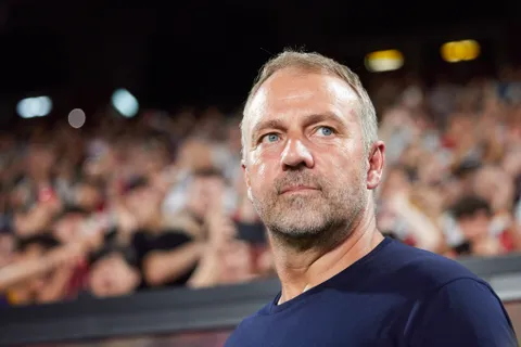 Mercato - Barça : Keylor Navas ou Wojciech Szczesny, Hansi Flick a tranché