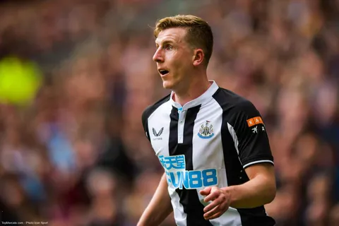 Officiel Mercato - Newcastle : les Magpies s’offrent un défenseur