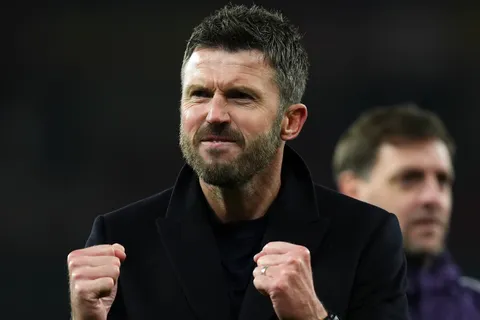 Mercato Manchester United : 3 clubs de Premier League déjà prêts à accueillir Carrick à l’été 2026