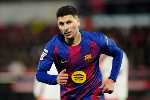 Mercato Barça : les six clubs de Premier League prêts à bondir sur l’opportunité Roony Bardghji