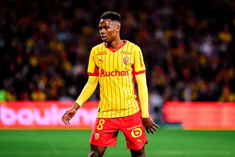 Mercato Lens : le petit frère de Mamadou Sangaré en approche cet été ?